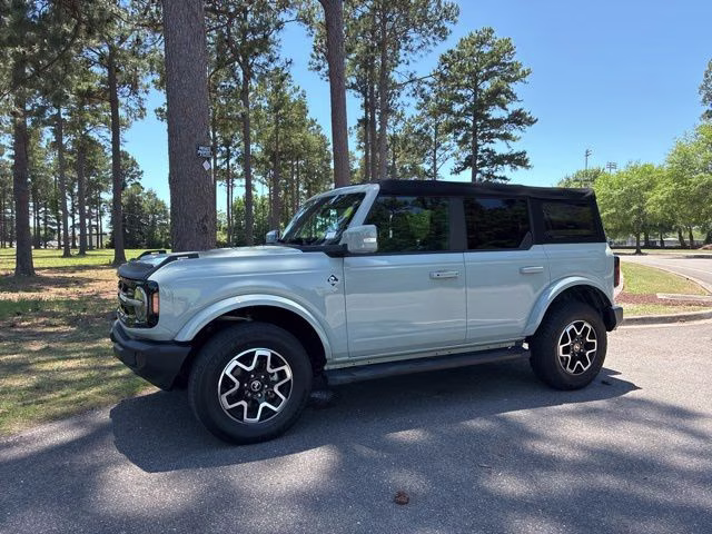 2023 Cactus Gray Ford Bronco Outer Banks 4X4 SUV
