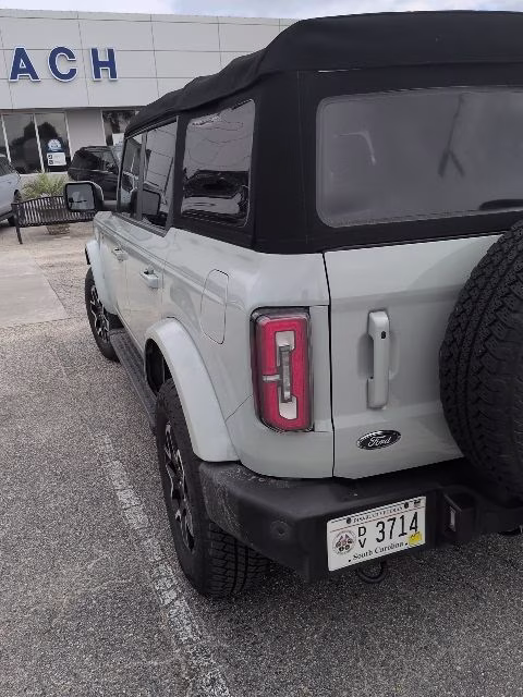 2023 Cactus Gray Ford Bronco Outer Banks 4X4 SUV