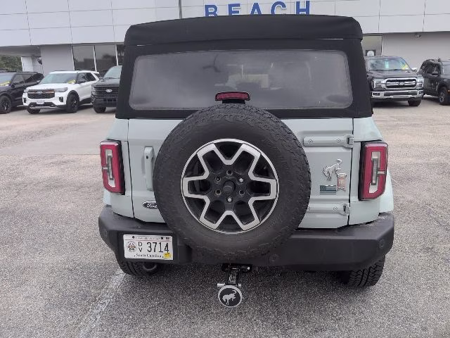 2023 Cactus Gray Ford Bronco Outer Banks 4X4 SUV