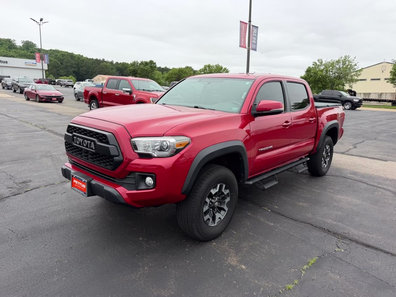 2017 Barcelona Red Metallic Toyota Tacoma TRD Off-Road V6 4X4 Truck