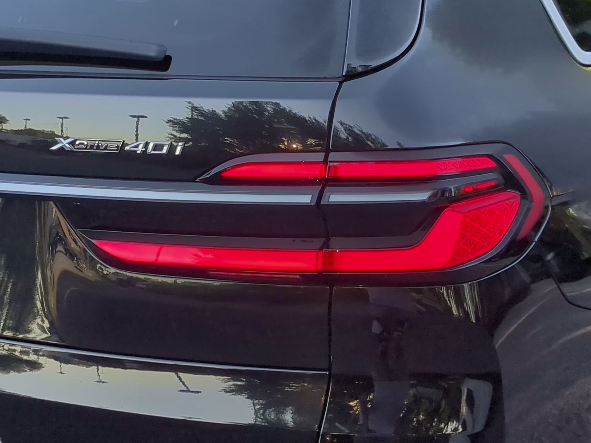 2025 Black Sapphire Metallic BMW X7 xDrive40i AWD SUV