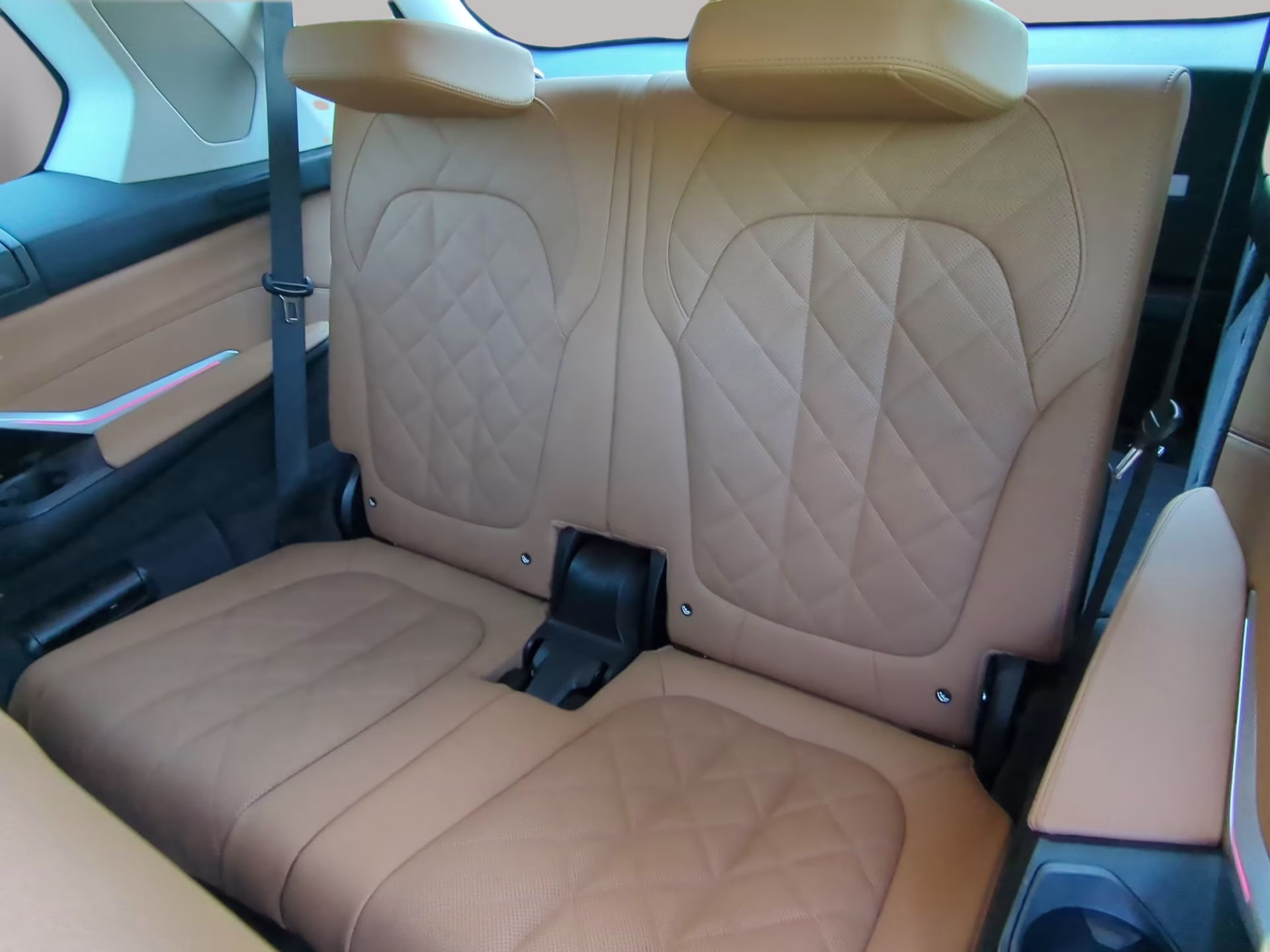 2025 Black Sapphire Metallic BMW X7 xDrive40i AWD SUV