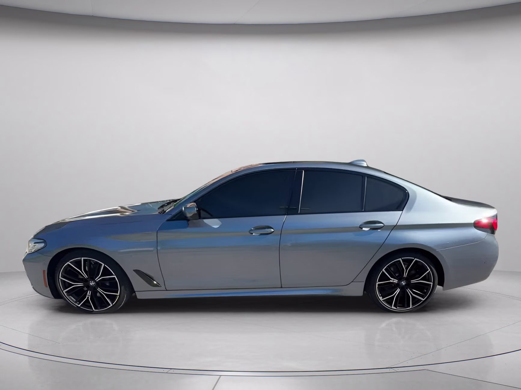 2021 Bluestone Metallic BMW 5 Series 530i RWD Sedan