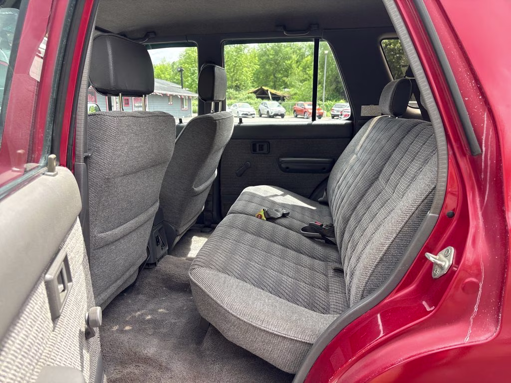 1993 Toyota 4Runner SR5 4X4 Crossover