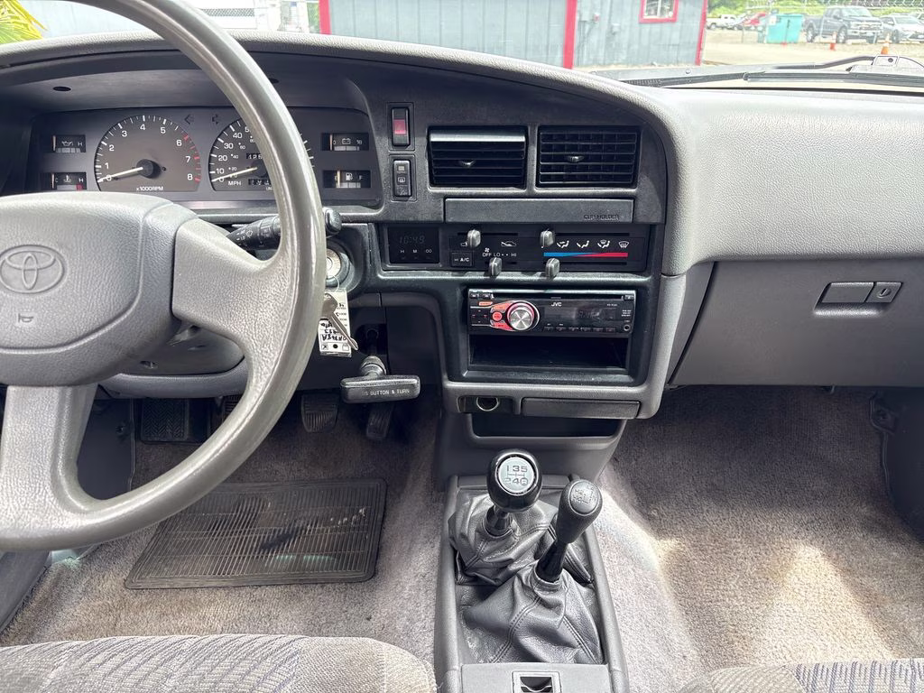 1993 Toyota 4Runner SR5 4X4 Crossover