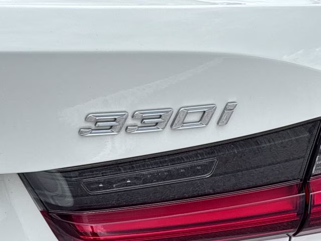 2020 Alpine White BMW 3 Series 330i xDrive AWD Sedan