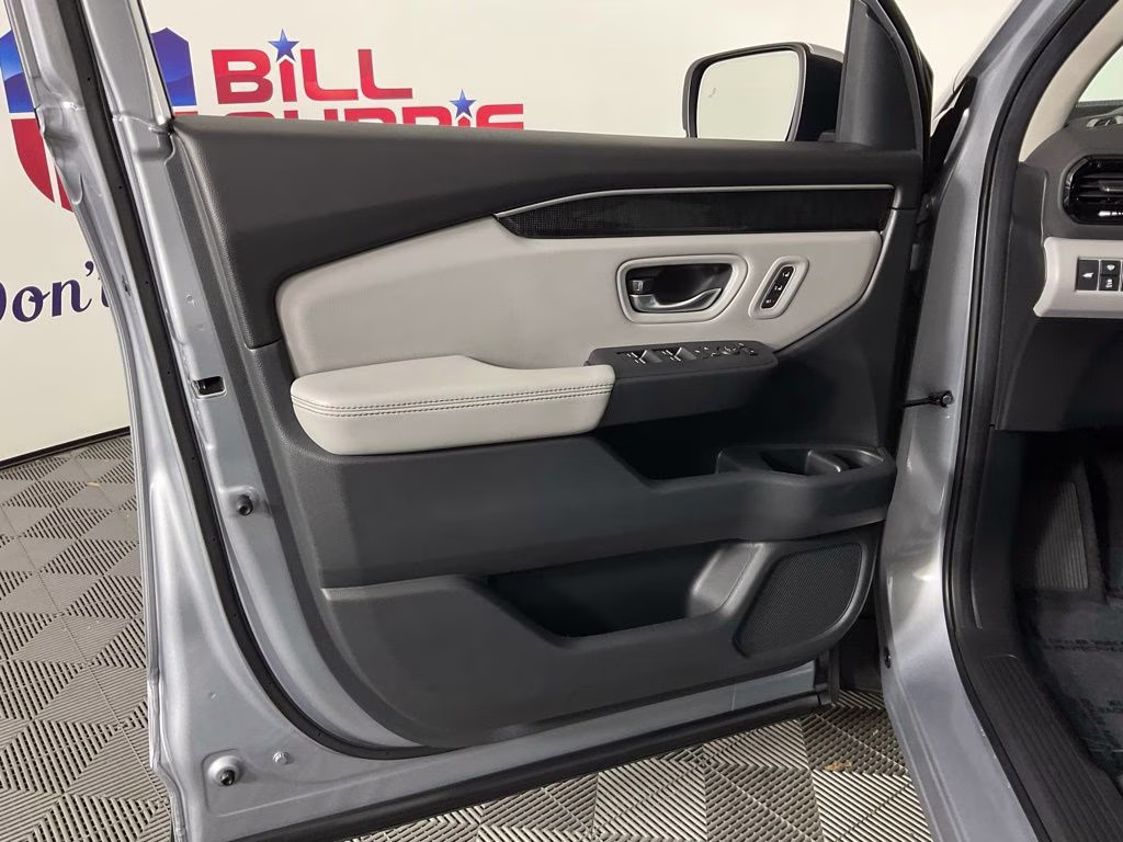 2023 Gray Honda Pilot Elite AWD SUV