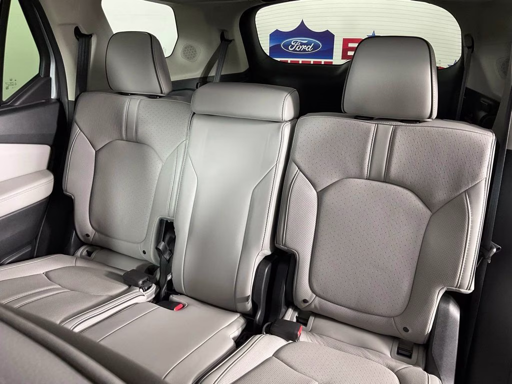 2023 Gray Honda Pilot Elite AWD SUV