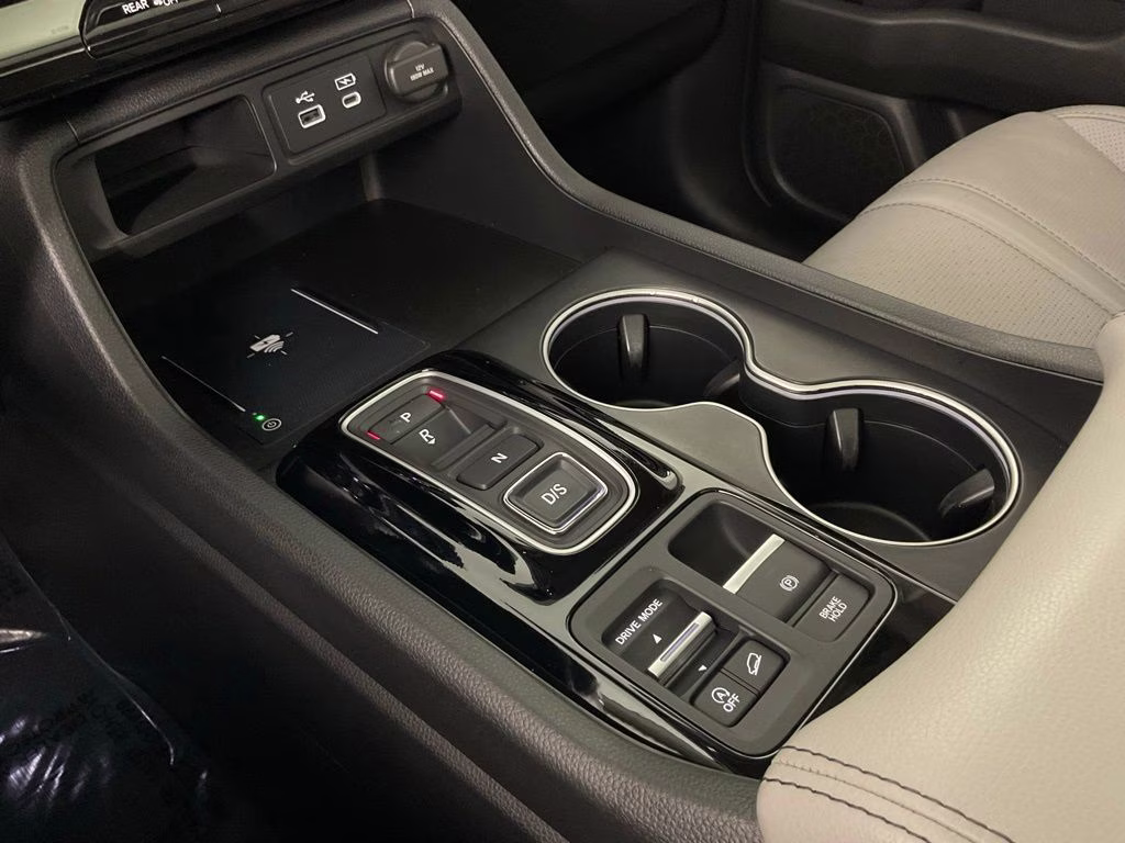 2023 Gray Honda Pilot Elite AWD SUV