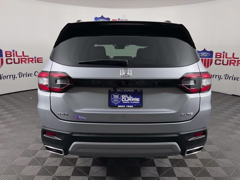2023 Gray Honda Pilot Elite AWD SUV