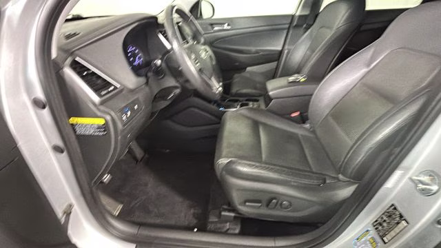 2017 Molten Silver Hyundai Tucson SE Plus AWD SUV