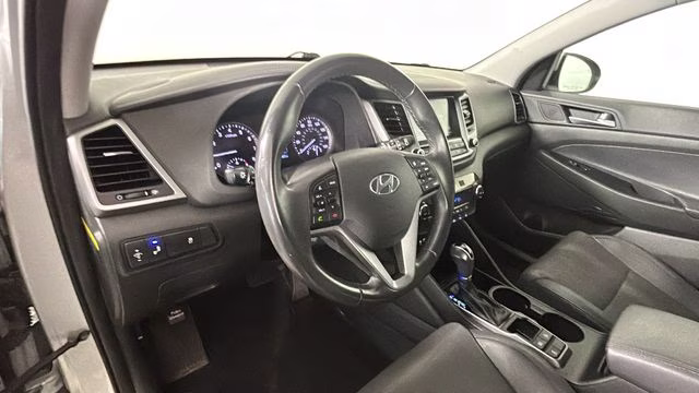 2017 Molten Silver Hyundai Tucson SE Plus AWD SUV