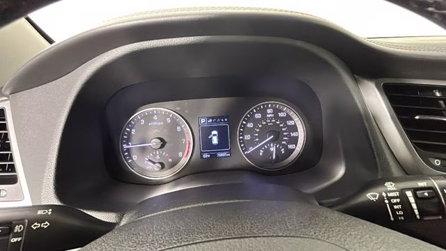 2017 Molten Silver Hyundai Tucson SE Plus AWD SUV