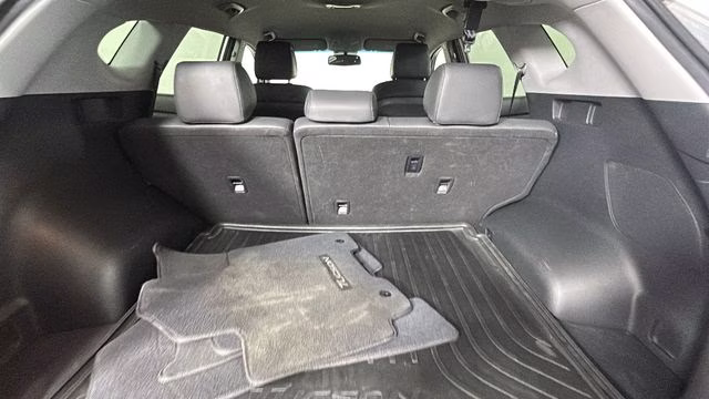 2017 Molten Silver Hyundai Tucson SE Plus AWD SUV