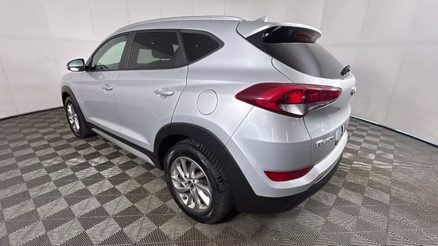 2017 Molten Silver Hyundai Tucson SE Plus AWD SUV