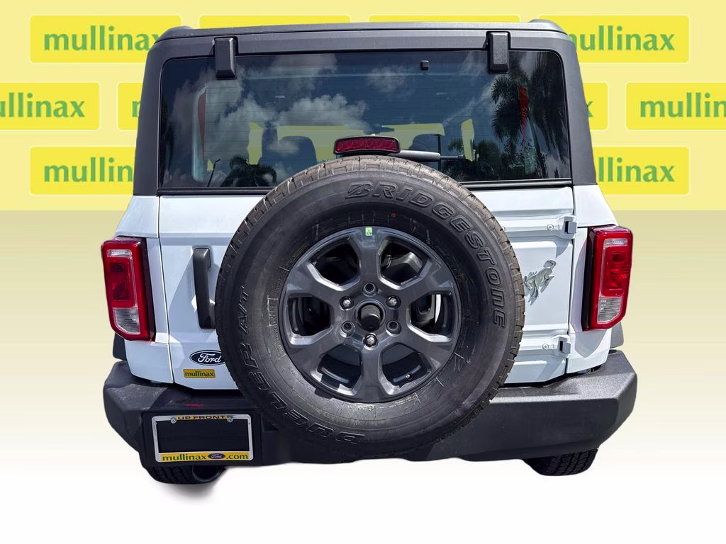 2026 Oxford White Ford Bronco Base 4X4 SUV