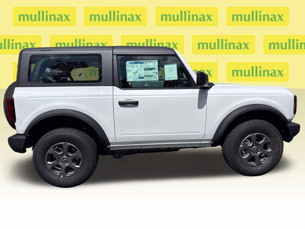 2026 Oxford White Ford Bronco Base 4X4 SUV