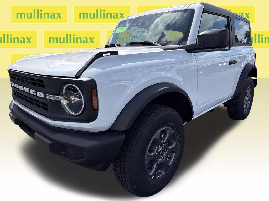 2026 Oxford White Ford Bronco Base 4X4 SUV