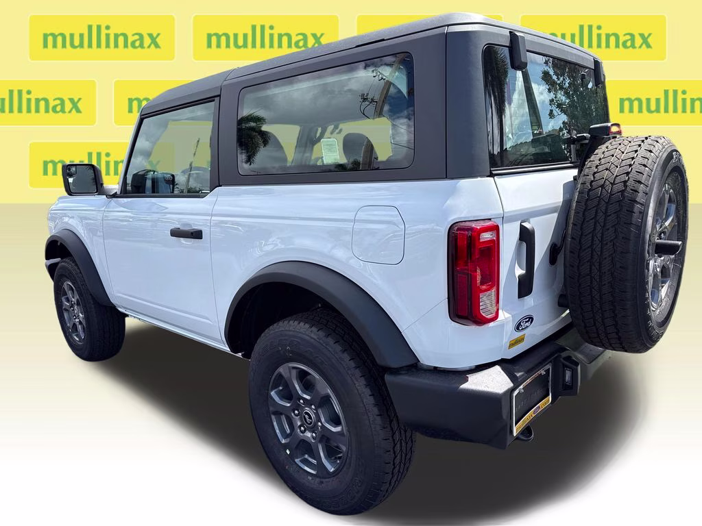2026 Oxford White Ford Bronco Base 4X4 SUV
