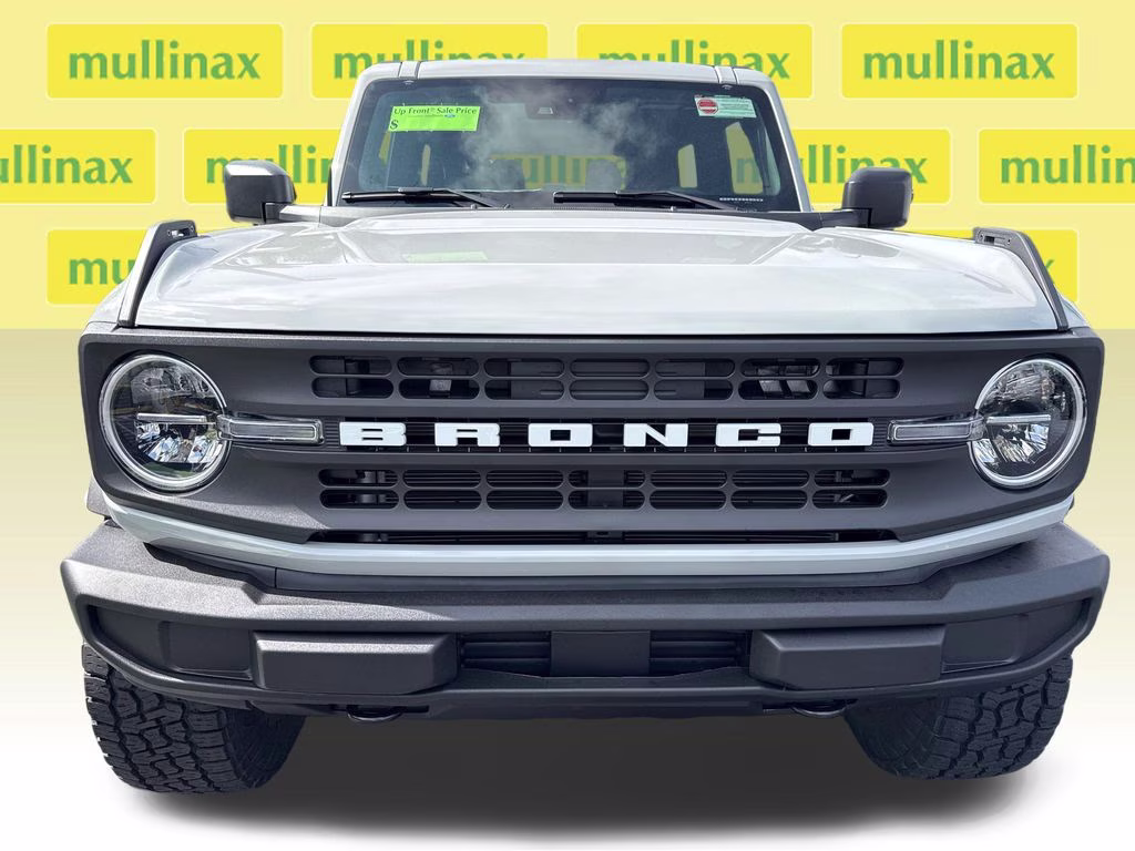 2026 Avalanche Gray Ford Bronco Base 4X4 SUV