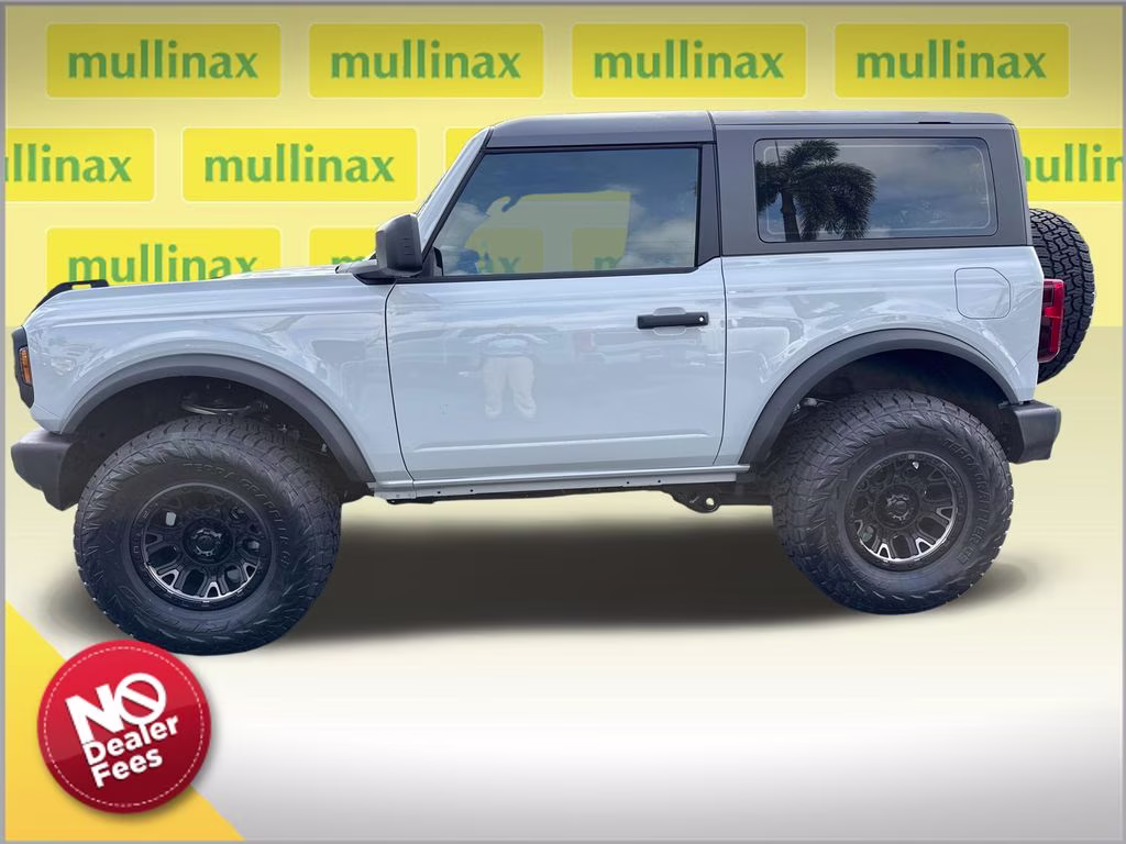 2026 Avalanche Gray Ford Bronco Base 4X4 SUV