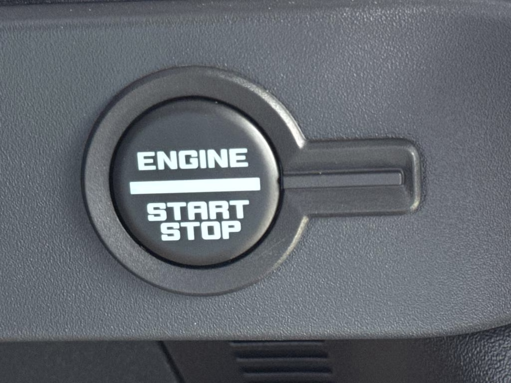 2026 Avalanche Gray Ford Bronco Base 4X4 SUV