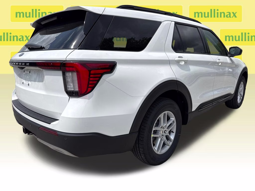 2026 Star White Metallic TC Ford Explorer Active RWD SUV