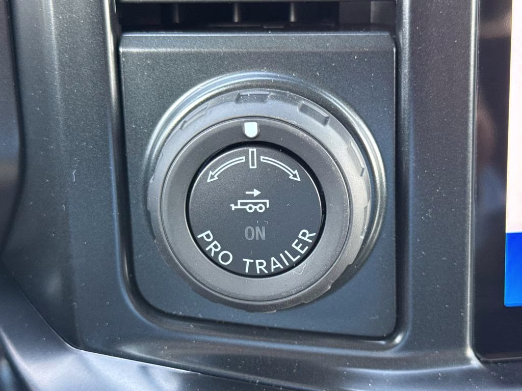 2026 Avalanche Ford Super Duty F-250 SRW Lariat 4X4 Truck