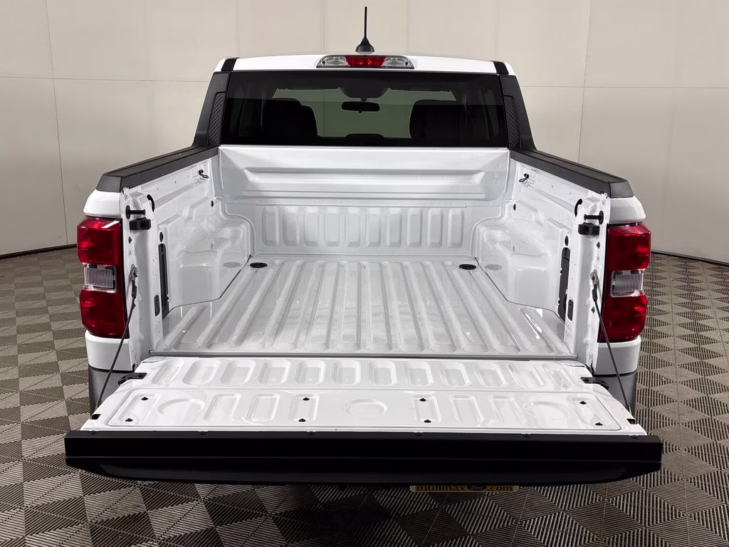 2026 Oxford White Ford Maverick XLT AWD Truck