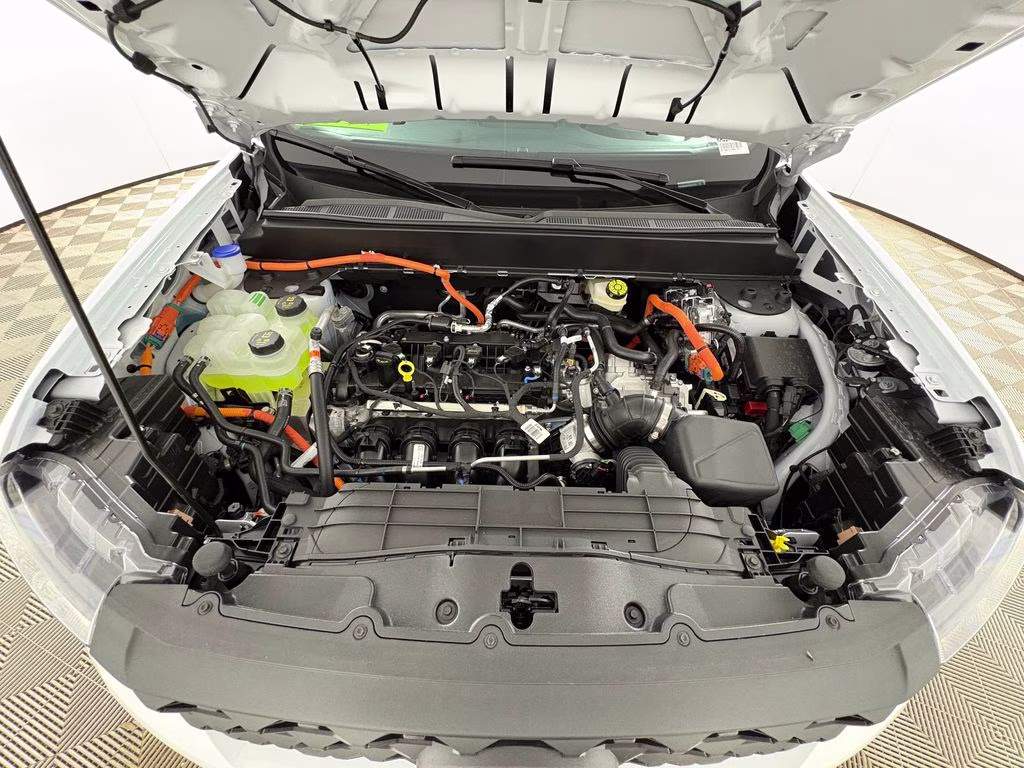 2026 Oxford White Ford Maverick XLT AWD Truck