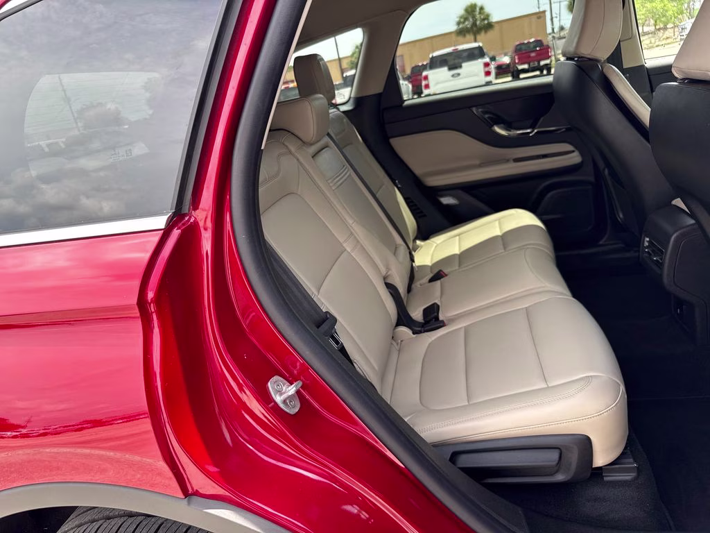 2025 Red Carpet Metallic Tinted Clearcoat Lincoln Corsair Premiere FWD SUV