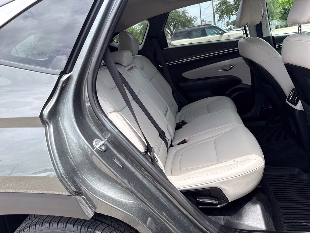 2023 Amazon Gray Hyundai Tucson SEL FWD SUV