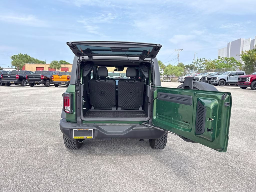2024 Eruption Green Metallic Ford Bronco Black Diamond 4X4 SUV
