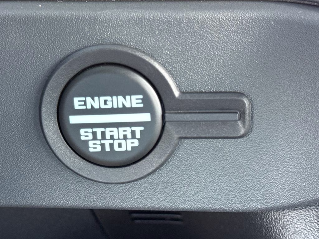 2026 Oxford White Ford Bronco Base 4X4 SUV