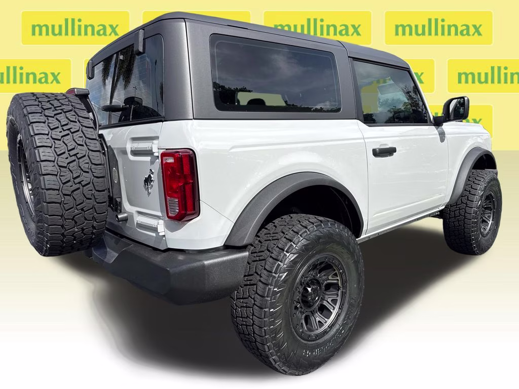 2026 Avalanche Gray Ford Bronco Base 4X4 SUV