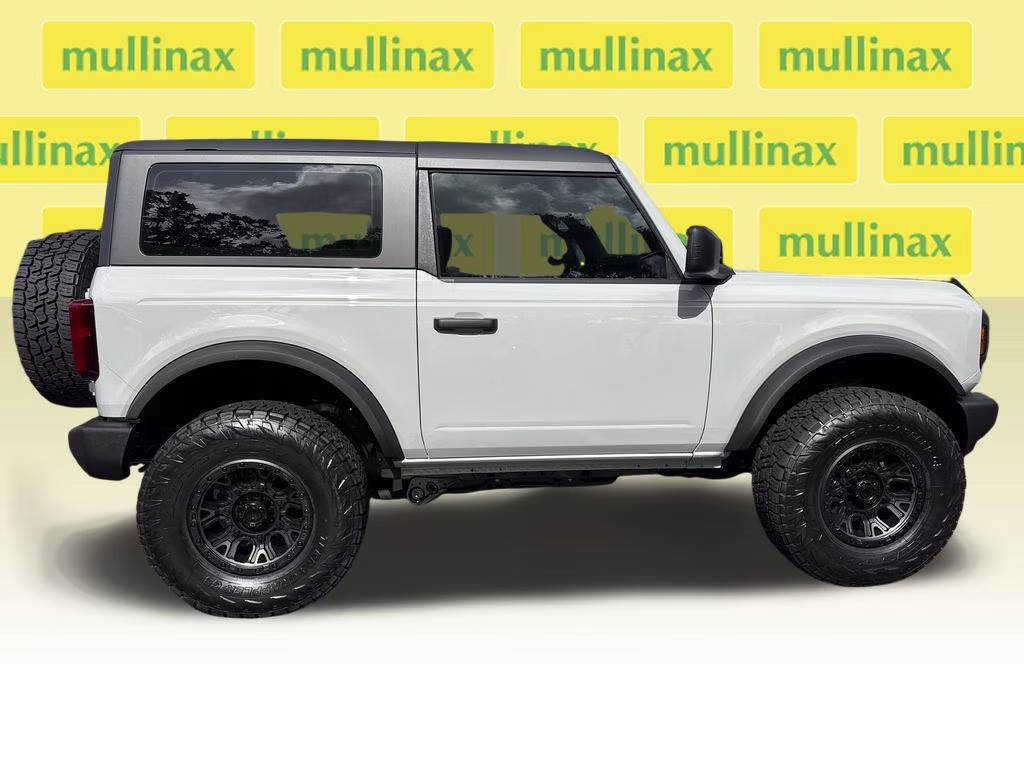 2026 Avalanche Gray Ford Bronco Base 4X4 SUV