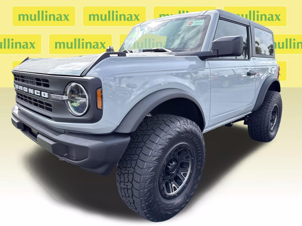2026 Avalanche Gray Ford Bronco Base 4X4 SUV