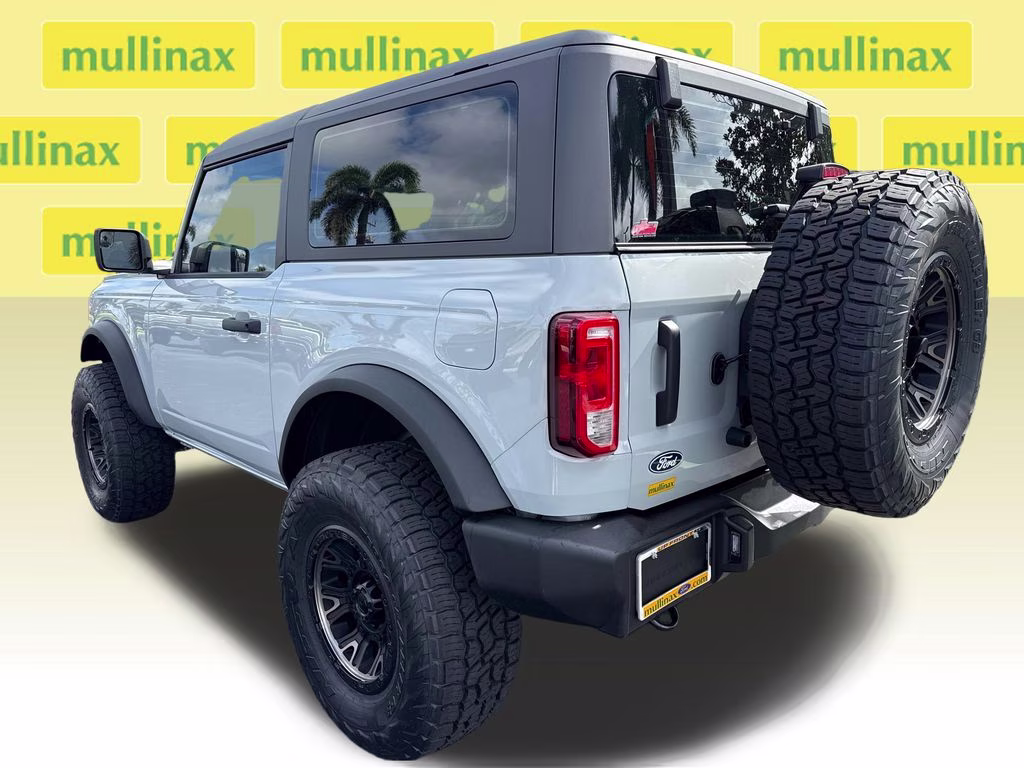 2026 Avalanche Gray Ford Bronco Base 4X4 SUV