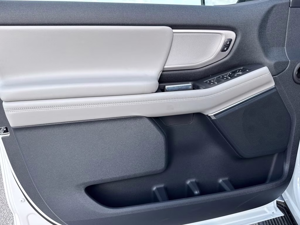 2026 Oxford White Ford Expedition Max Active RWD SUV