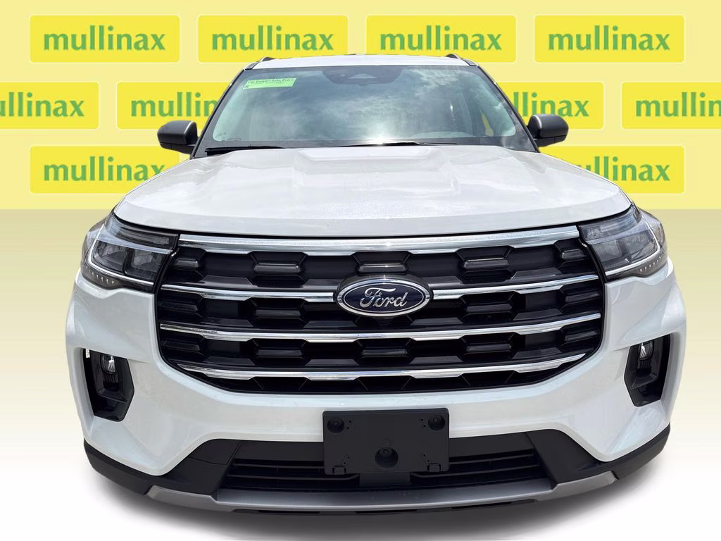 2026 Star White Metallic TC Ford Explorer Active RWD SUV