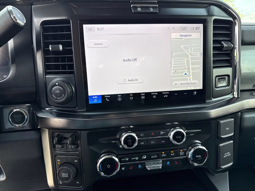 2026 Avalanche Ford Super Duty F-250 SRW Lariat 4X4 Truck