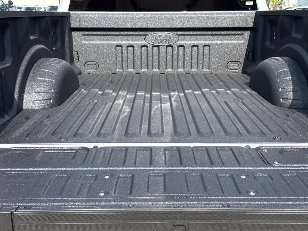 2026 Avalanche Ford Super Duty F-250 SRW Lariat 4X4 Truck