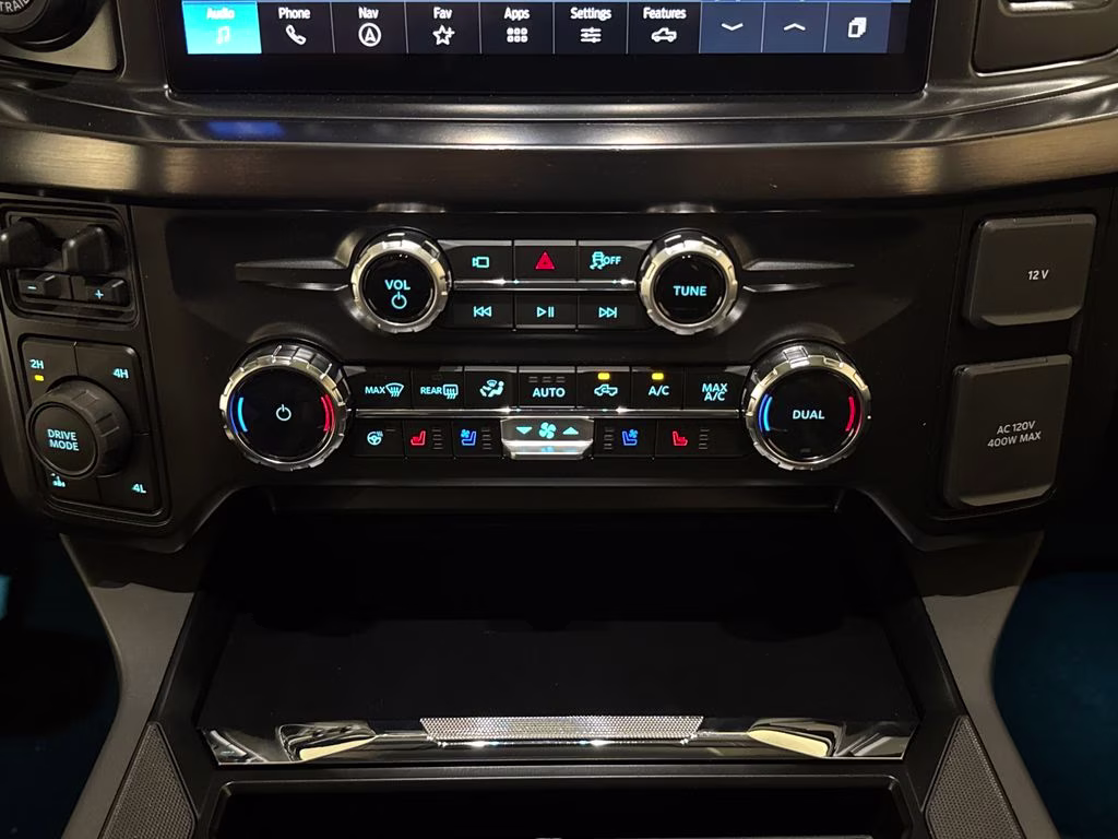 2026 Avalanche Ford Super Duty F-250 SRW Lariat 4X4 Truck