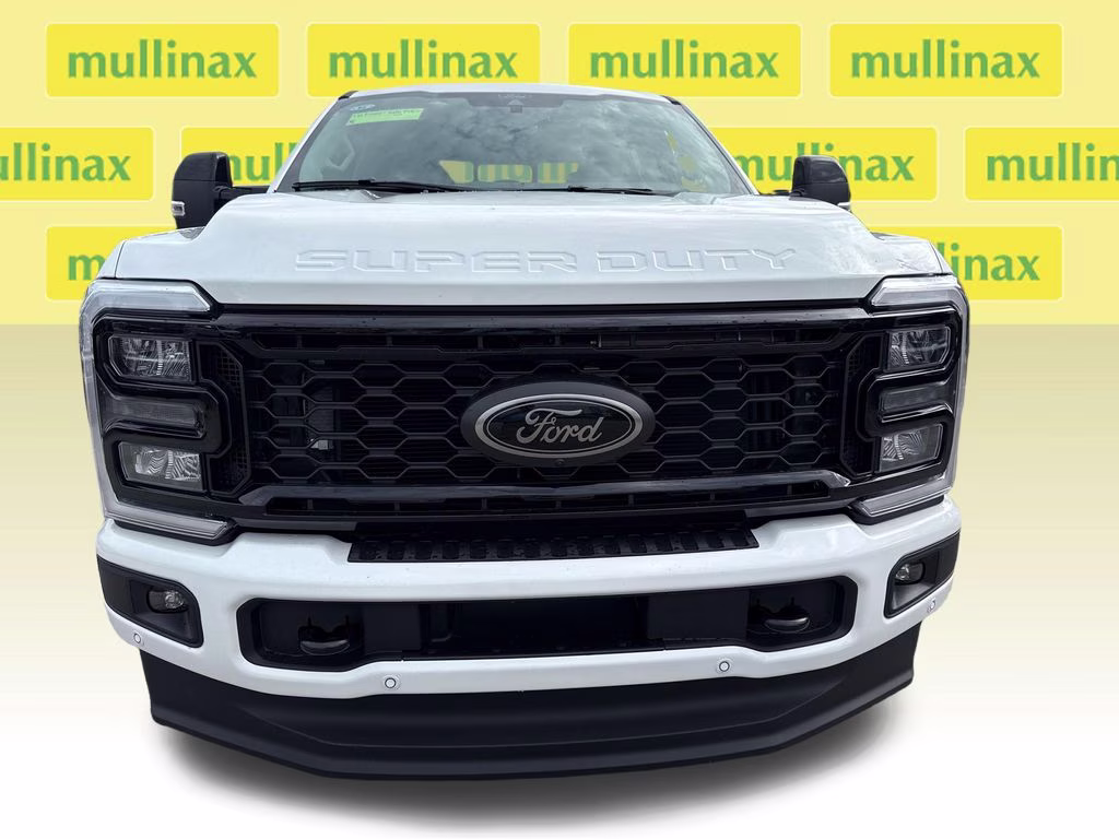 2026 Star White Metallic Tri-Coat Ford Super Duty F-250 SRW Lariat 4X4 Truck