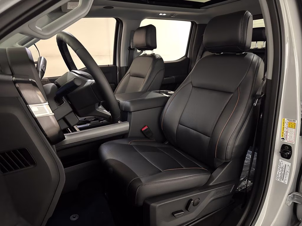 2026 Avalanche Ford Super Duty F-250 SRW Lariat 4X4 Truck
