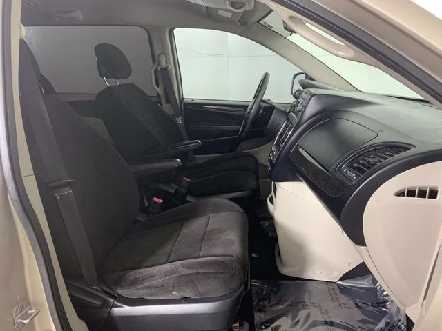 2013 Cashmere Pearlcoat Dodge Grand Caravan SE FWD Van