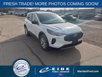 2024 Oxford White Ford Escape Active AWD SUV