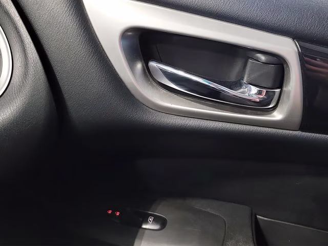 2014 Cayenne Red Pearl Nissan Pathfinder SV 4X4 SUV