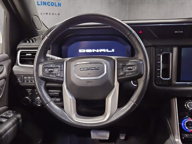 2022 White Frost Tricoat GMC Yukon XL Denali 4X4 SUV