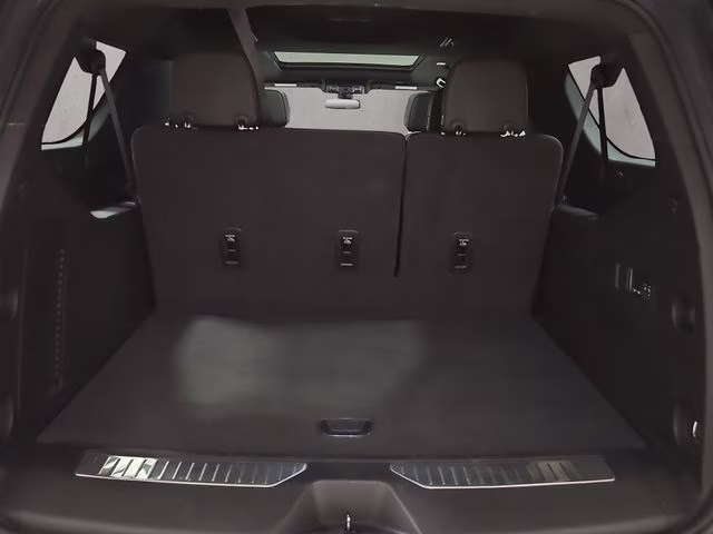 2022 White Frost Tricoat GMC Yukon XL Denali 4X4 SUV